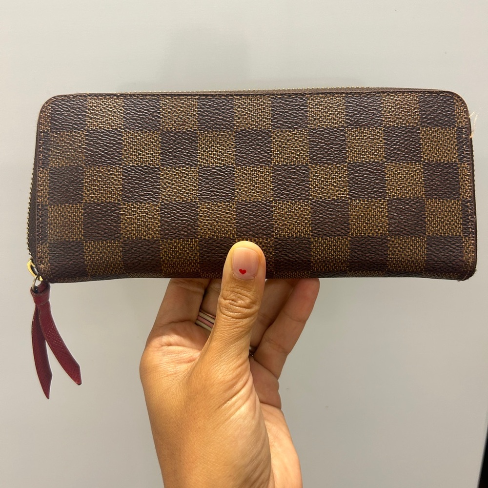 Authentic Louis Vuitton Clémence Wallet